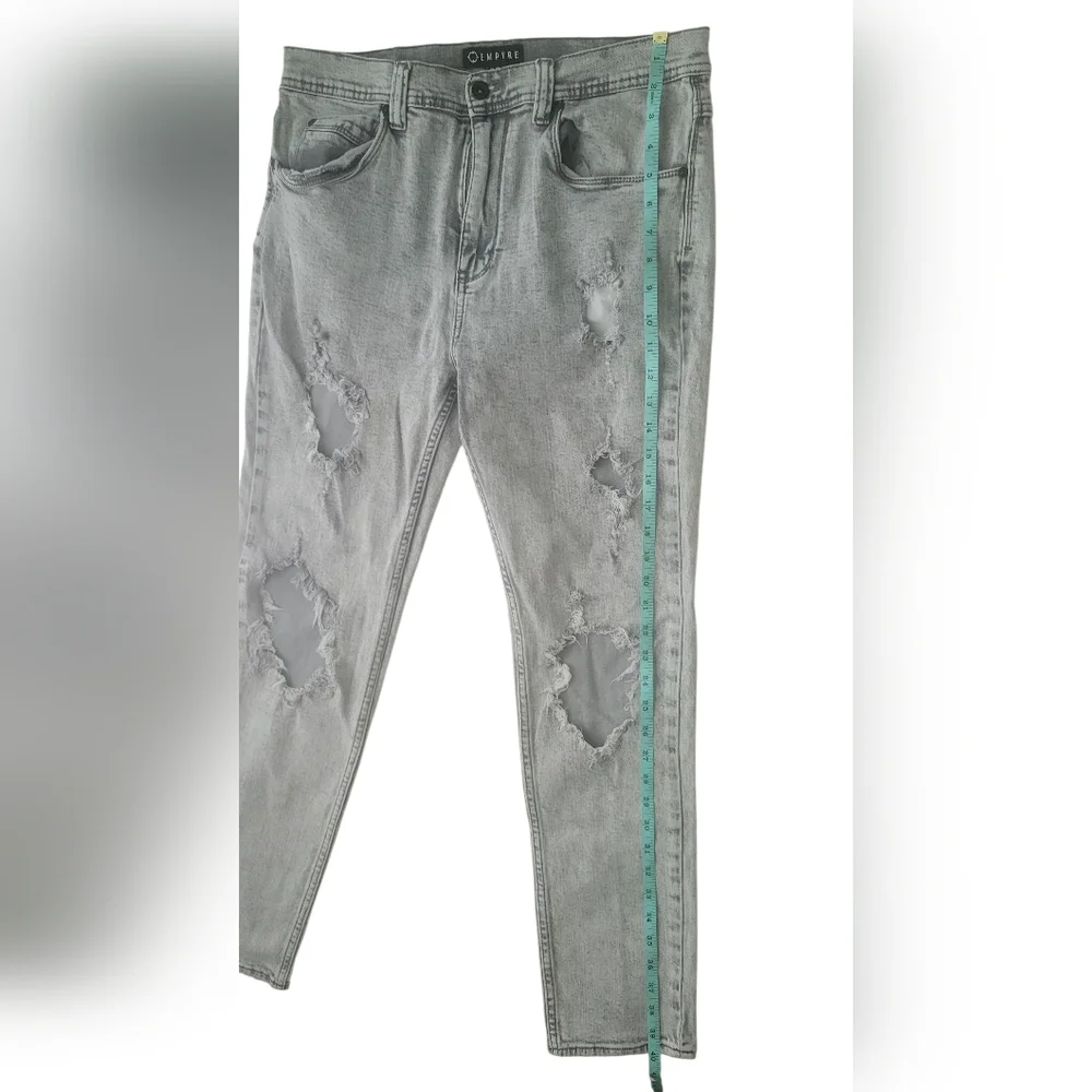 Empyre Verge Gray Slim Jeans Distressed Style Sz 33